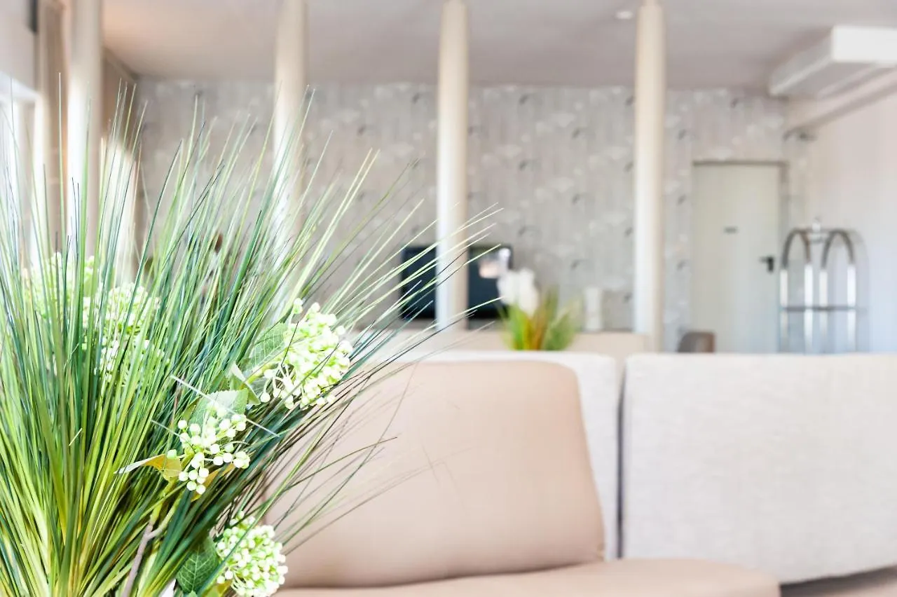 Hotel Viamare Milano Marittima Italy