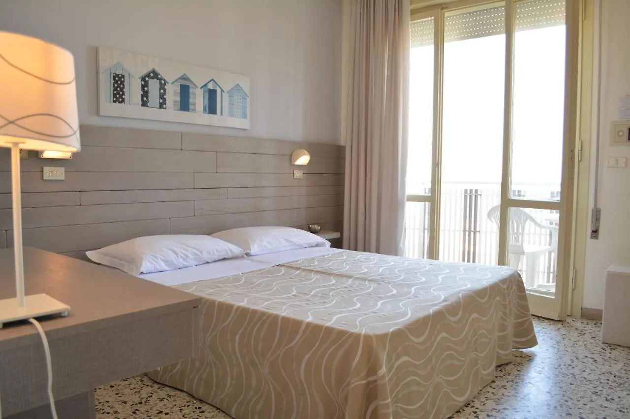 Hotel Viamare Milano Marittima Italy